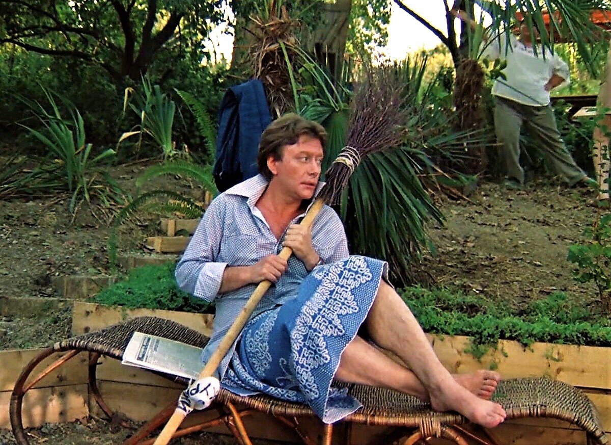 каким должен быть главный герой. какими качествами должен обладать парень. идеальный мужчина. эммет каллен сейчас 2020. каким должен быть главный герой.