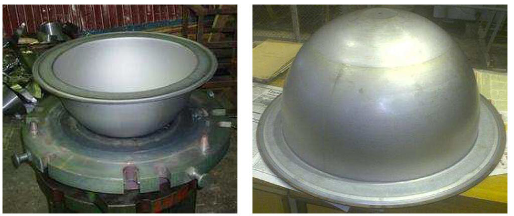 Полусферы в момент извлечения из матрицы