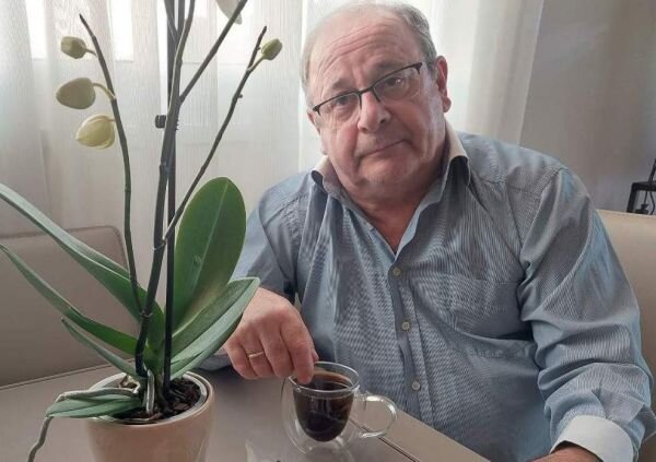 клуб анонимных алкоголиков эмблема. фонд алкоголиков. помощь алкозависимым. фонд алкоголиков. содружество анонимных алкоголиков.