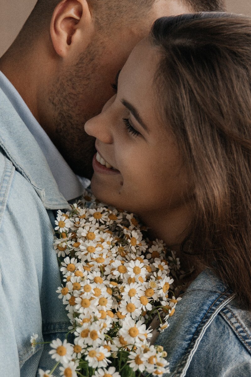 Можно ли отдавать свои старые вещи. Народные приметы нельзя. Приметы чистот четверга. Примета если подарить мужчине ремень. Чистый четверг приметы и обычаи традиции.