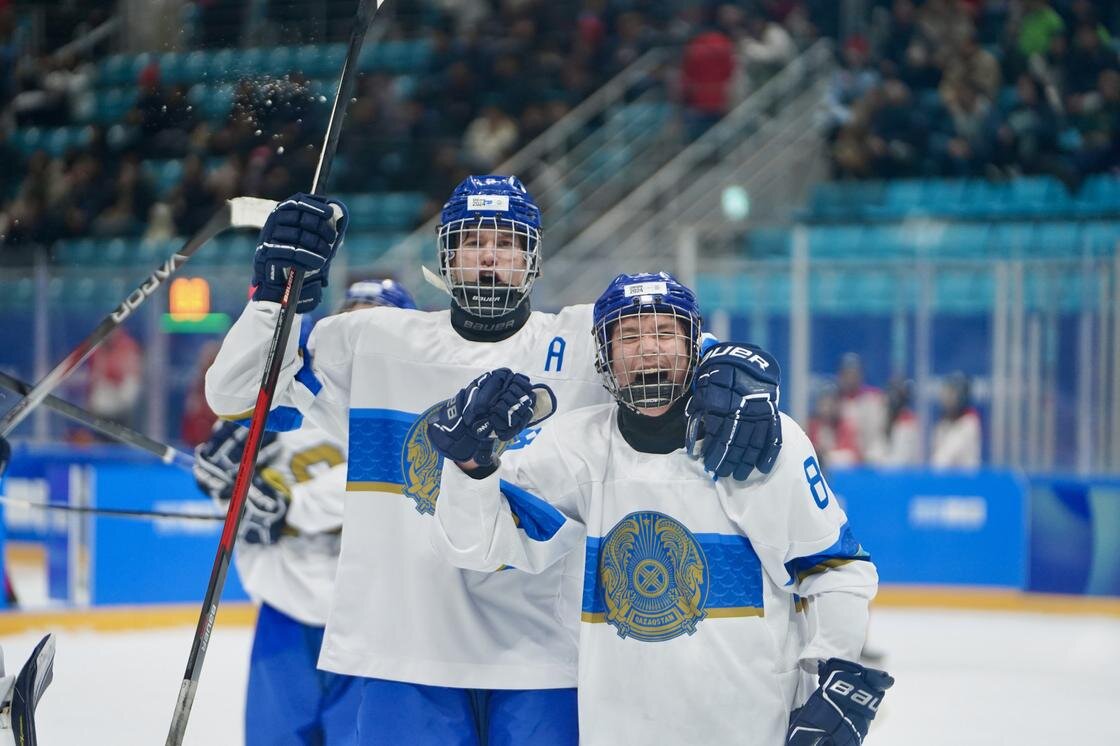 Jessyka swan. пинки аннели герритсен. ксения кокорева клименко модель. молоденькая играет со своей. джессика свон.