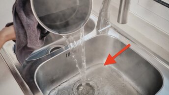 Проверить горячую воду. Поверка счетчиков воды. Монтаж водяного счетчика. Температура холодной воды из крана. Срок поверки счетчиков воды.