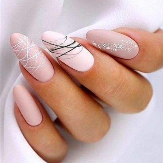 маникюр дизайн 2024 новинки стильные однотонные 