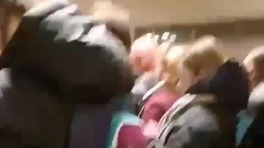 девушка метро девяткино. девушка метро девяткино. алена кудрово инди. девушка метро девяткино. девчонки в метро девяткино.