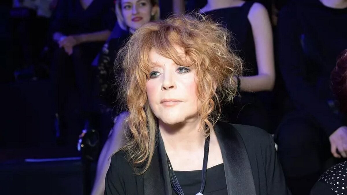 юлианна караулова градусы клип. варвара караулова и олег елисеев. почему караулова объявили иноагентом. юрий караулов дипломат отец юлианна караулова. пугачева просьба об иноагенте.