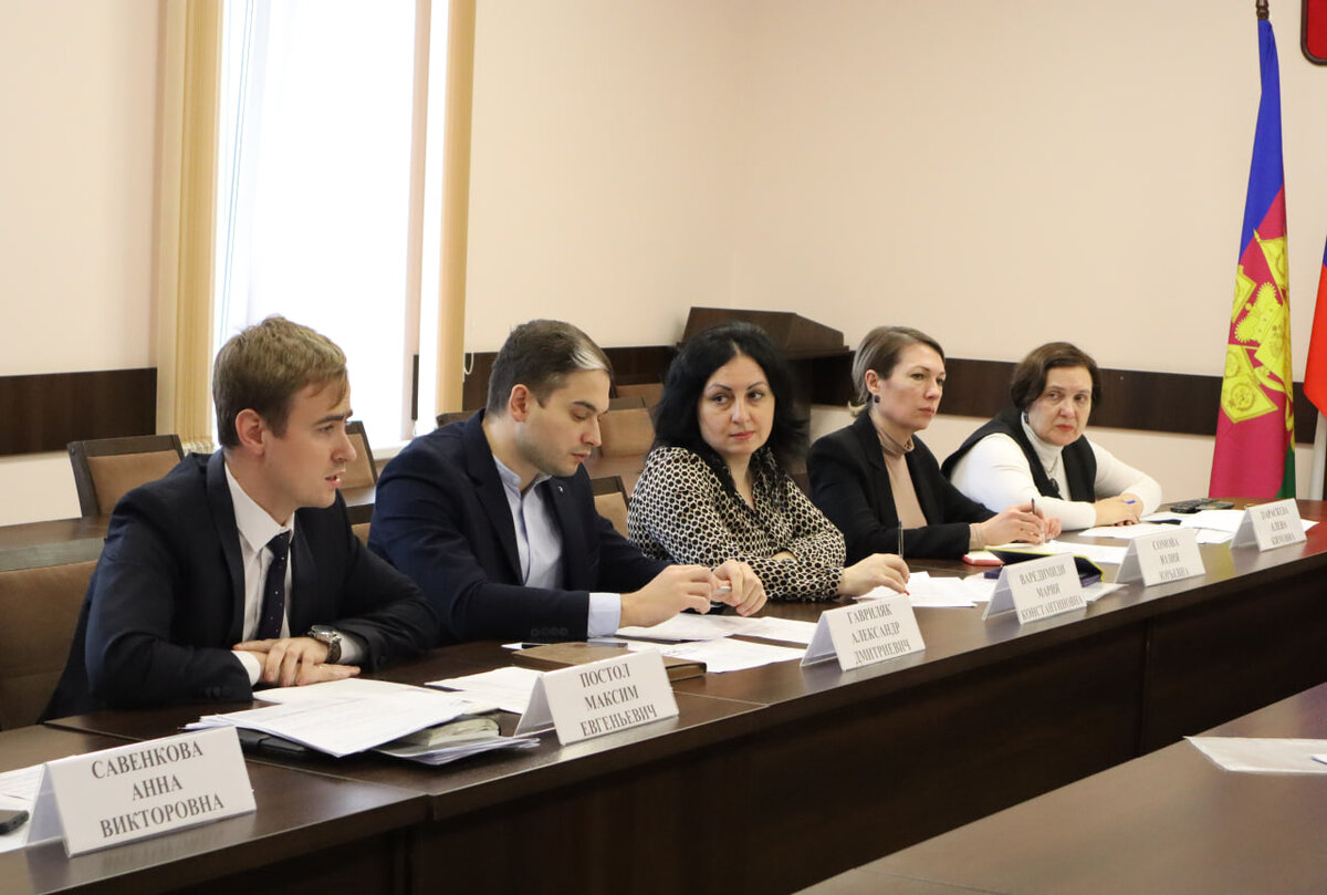 минимальная зарплата в россии. ниже минималки. минимальная заплата в росси. ниже минималки. пояснения о выплате заработной платы ниже мрот.