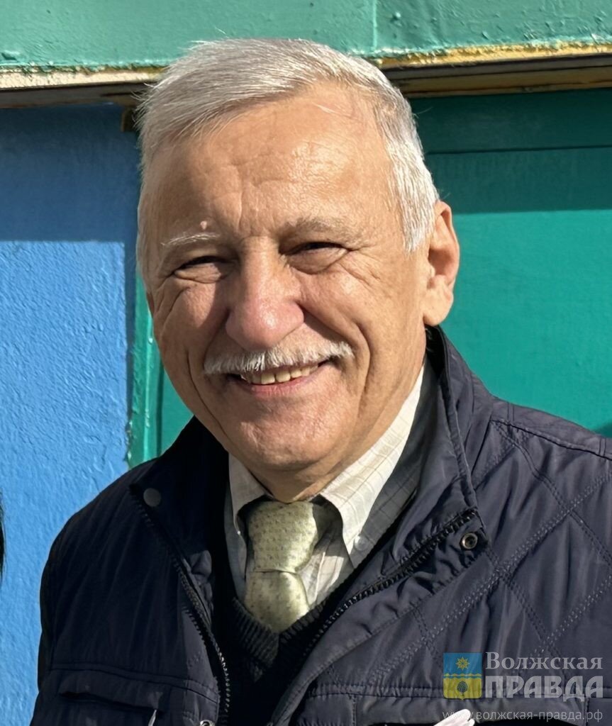 Владимир Лежнев, руководитель городского Совета ветеранов📷    Волжанка Галина Зотова смотрит на мир счастливыми глазами
