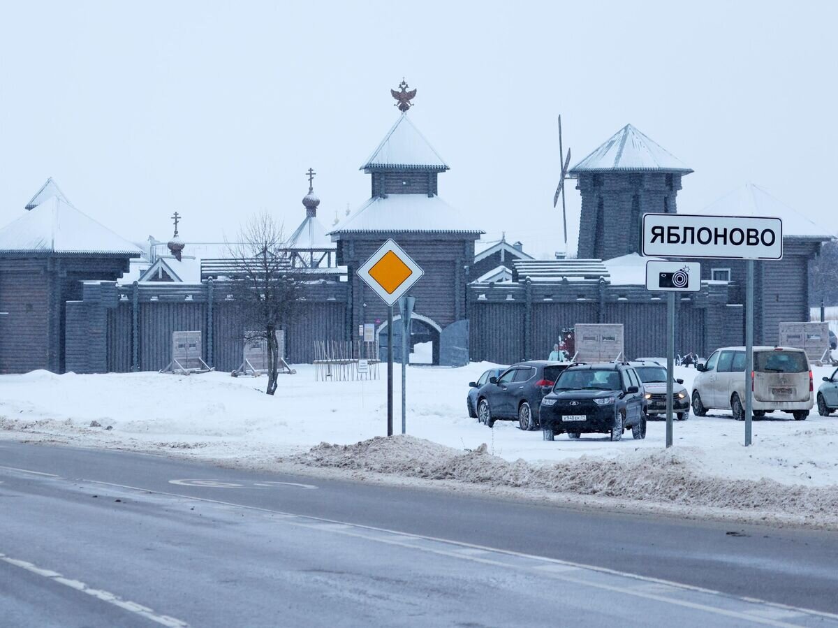    Храм на въезде в село Яблоново Белгородской области© РИА Новости / Таисия Лисковец