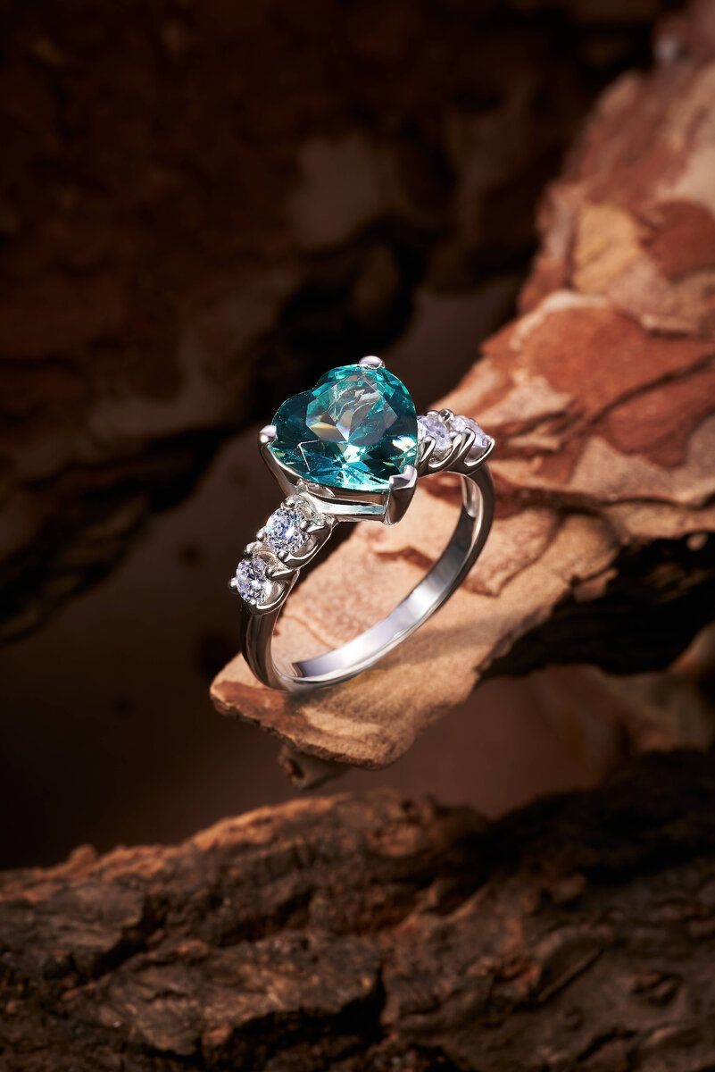 Сон девушка призналась в любви. Романтических снов. Сон девушка призналась в любви. Объятия мужчины и женщины. Влюбленная парочка.