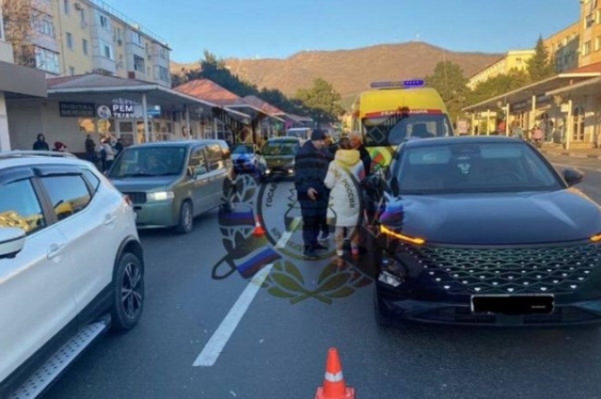    В Геленджике женщина за рулем иномарки сбила пенсионерку