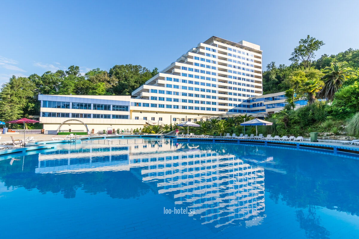 Корпус санатория Илона в Лоо