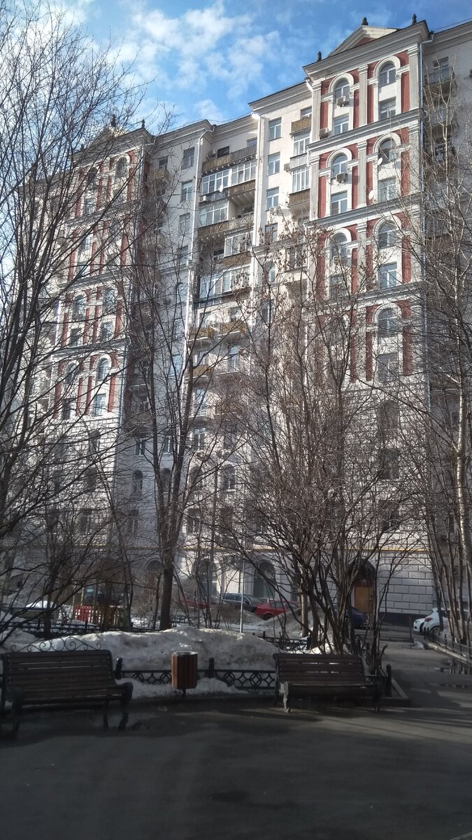 Маслин жил на 8 этаже 