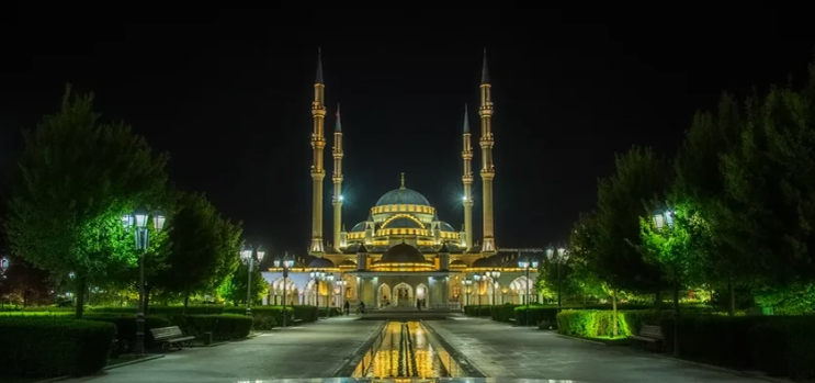 Рамадан тунис. Попали в мечеть. Попали в мечеть. Абу даби мечеть шейха зайда фото. Мечеть шейха зайда абу-даби.