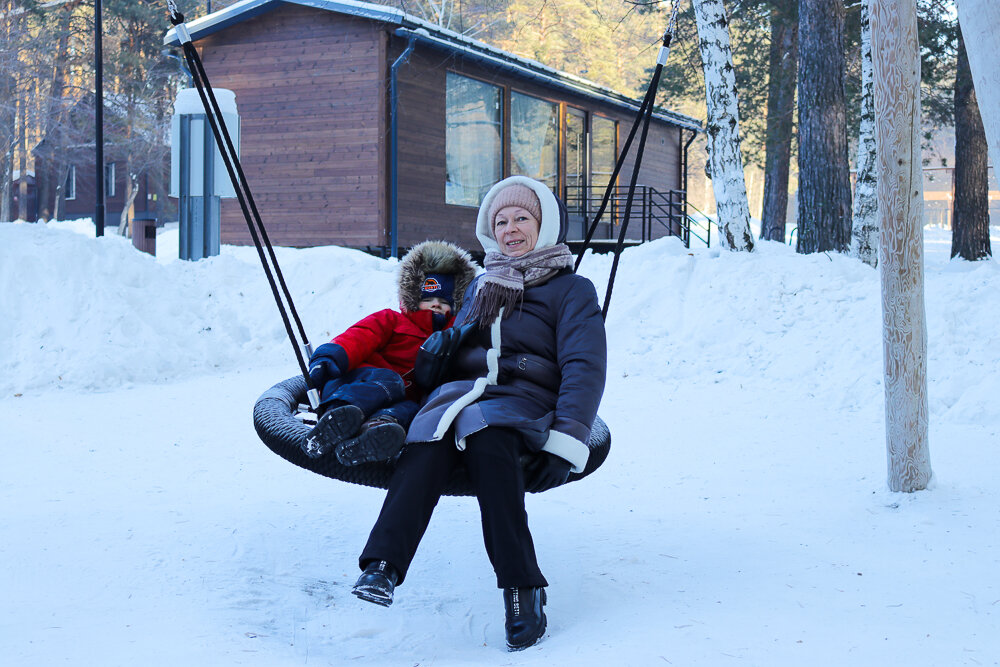 количество людей на дорожке. человек на беговой дорожке. количество людей на дорожке. красная дорожка шерил коул. бегуны на старте.