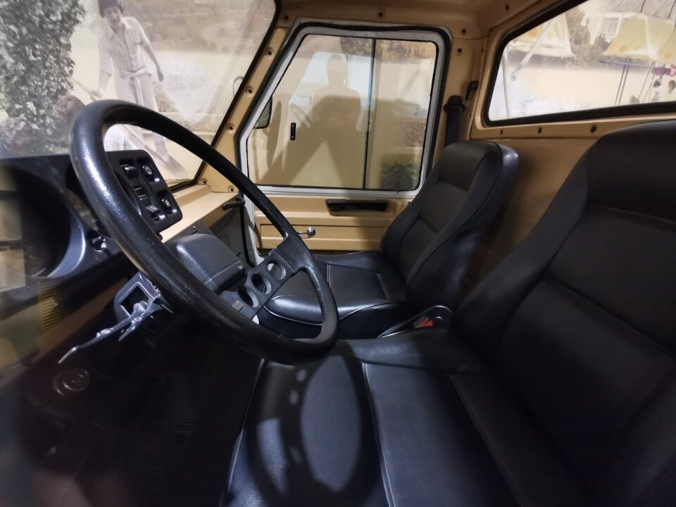 Кабина ВАЗ-2702. Источник фото: drive2.ru