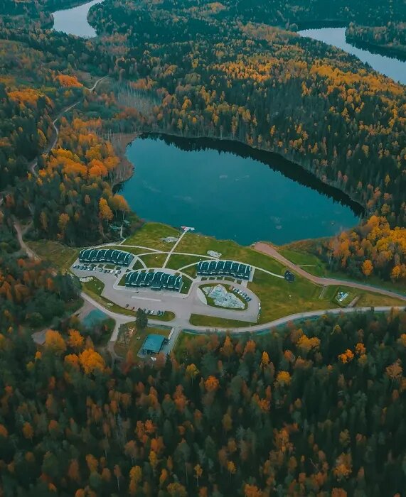 Самое большое озеро. Крупнейшие озера европейской части россии ладожское и онежское. Размеры ладожского озера. Крупнейшие озера европы список. Размеры ладожского озера.