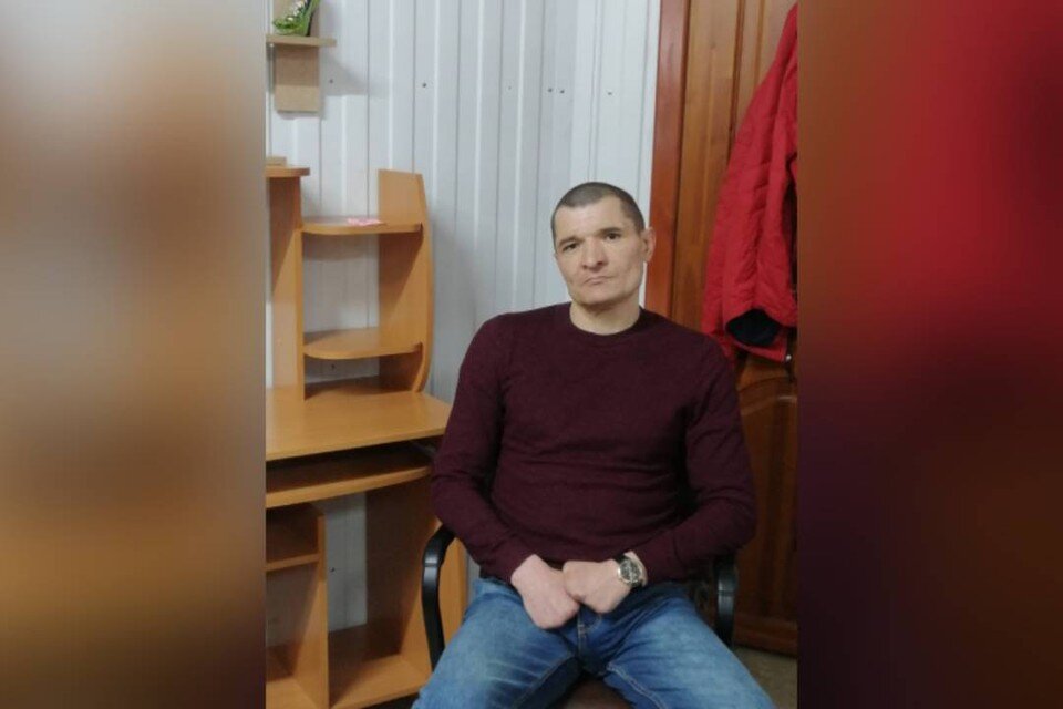 Поиск родных по фамилии бесплатно. Архив фамилий. Своих предков по фамилии. Как найти архив семьи. Онлайн архив фамилий.