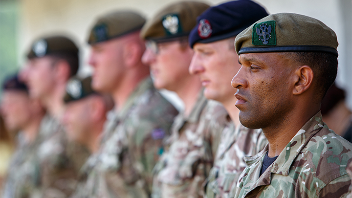 КСТАТИ, О ПОТЕРЯХ В ВСУ. ЭКС-СОВЕТНИК ПЕНТАГОНА ОТСТАВНОЙ ПОЛКОВНИК ДУГЛАС МАКГРЕГОР СООБЩИЛ, ЧТО В ХОДЕ УКРАИНСКОГО КОНФЛИКТА ПОГИБЛО СВЫШЕ 400 АМЕРИКАНСКИХ КОНТРАКТНИКОВ, СРАЖАВШИХСЯ В РЯДАХ КИЕВСКОЙ АРМИИ. ФОТО: ALEX CHAN/GLOBALLOOKPRES