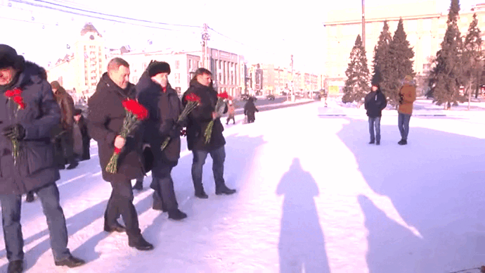 Видео: Новосибирский обком КПРФ