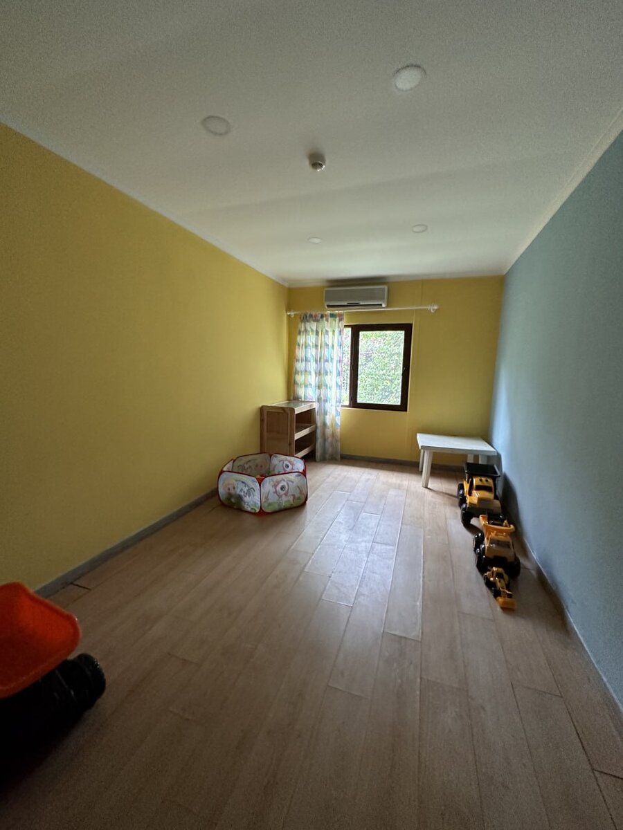 давно это было никто не вспомнит сейчас почему частица не. надпись было. как пишется не знаю слитно или раздельно. ни в коем случае как пишется. как правильно написать не будет.