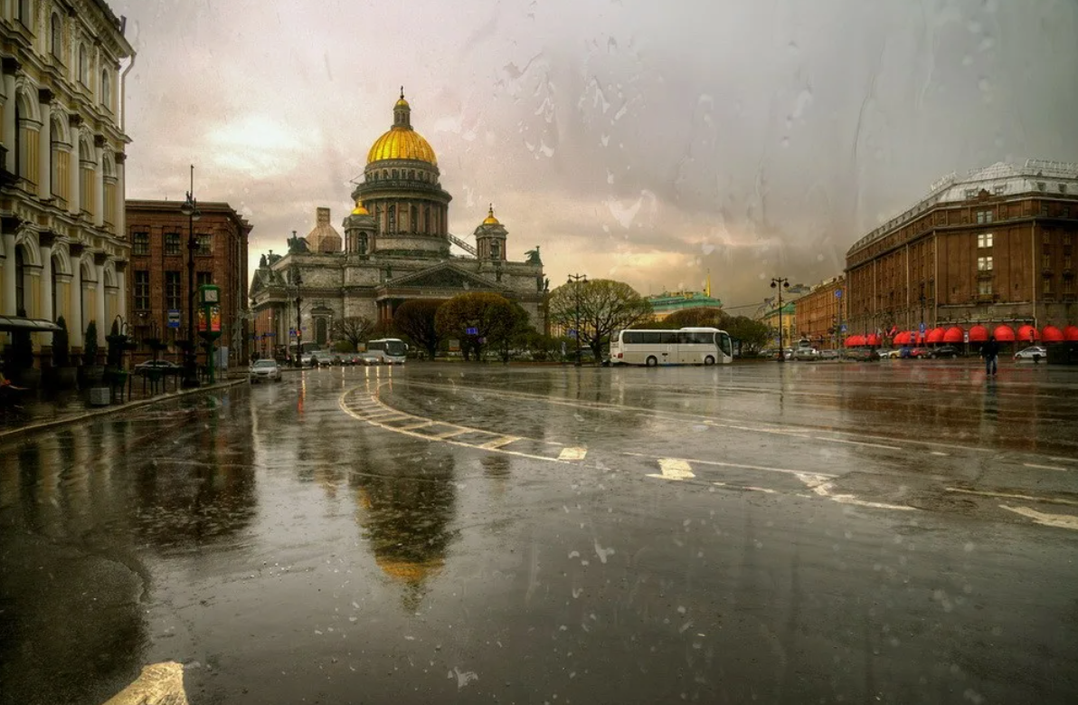 Обычная погода в питере. Санкт-Петербург дождь.