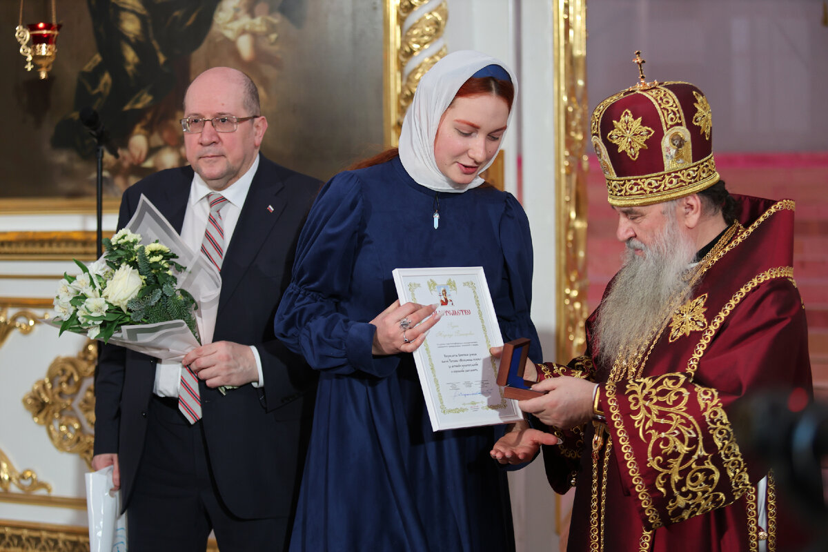Христианский храм символ. Силуэты православных храмов. Трафарет храма. Церковь. Ыектор храм христа спасителя в москве.