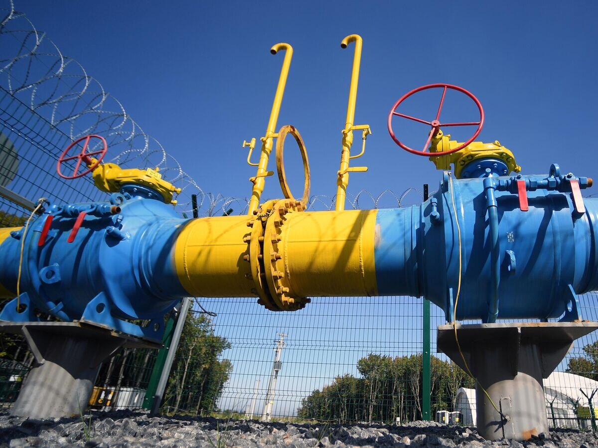    Газопровод высокого давления от ГРС №2 "Елабуга Центральная - ПАО "Нижнекамскнефтехим"© РИА Новости / Максим Богодвид