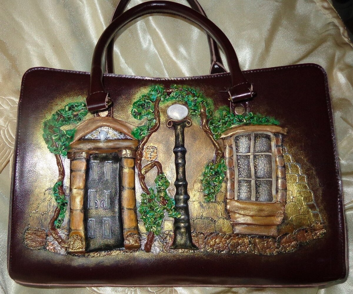 Фото взято из свободных источников интернета. Декупаж сумки.