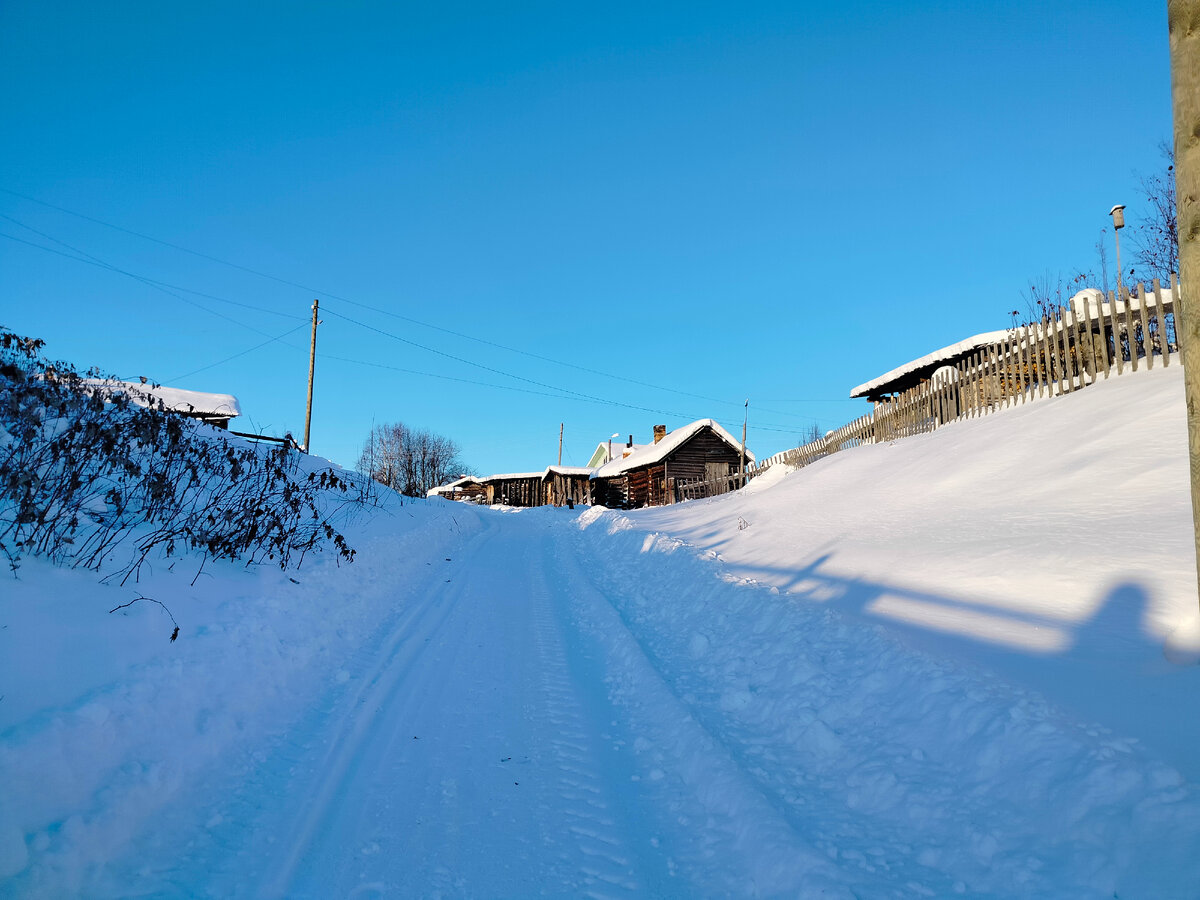 русская деревня глубинка лето. деревенский дом. природа деревня. природа деревня. деревьня вёжи.