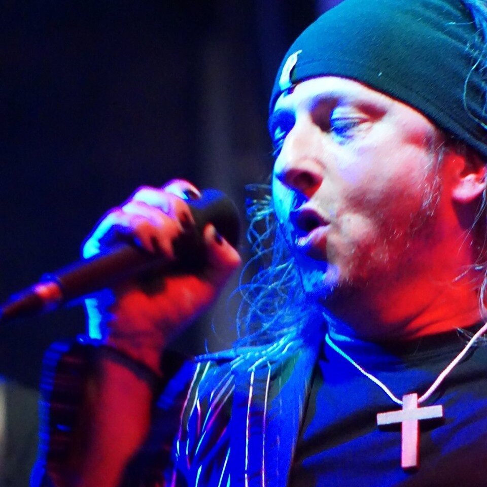 Полистайте, несколько фото кавер-группы "Heroes"