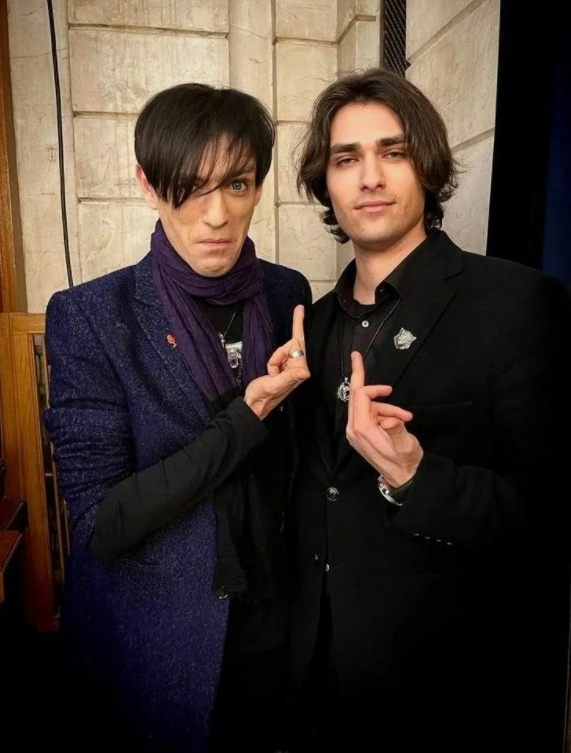 Битва экстрасенсов бузову. Битва экстрасенсов бузову. Битва экстрасенсов бузова мистер икс. Битва экстрасенсов бузову. Бузова на битве экстрасенсов.