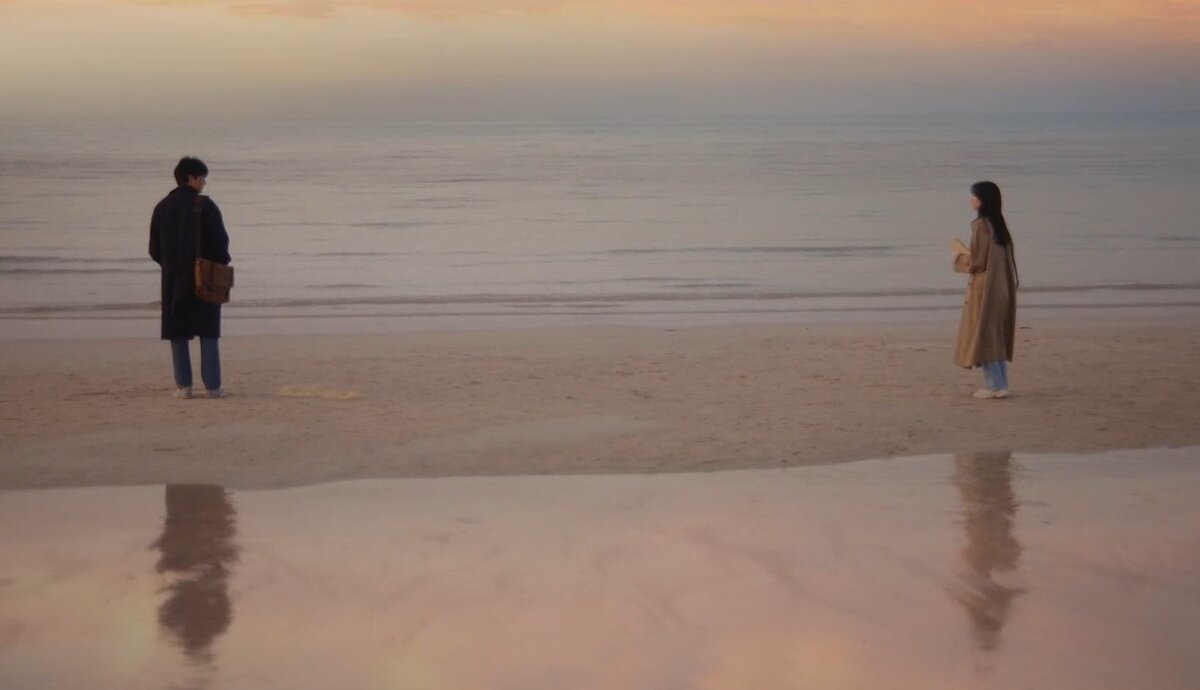 Кадр из дорамы "Скажи, что любишь меня"; реж. Ким Юн Джин, Disney+, ENA, 2023. 