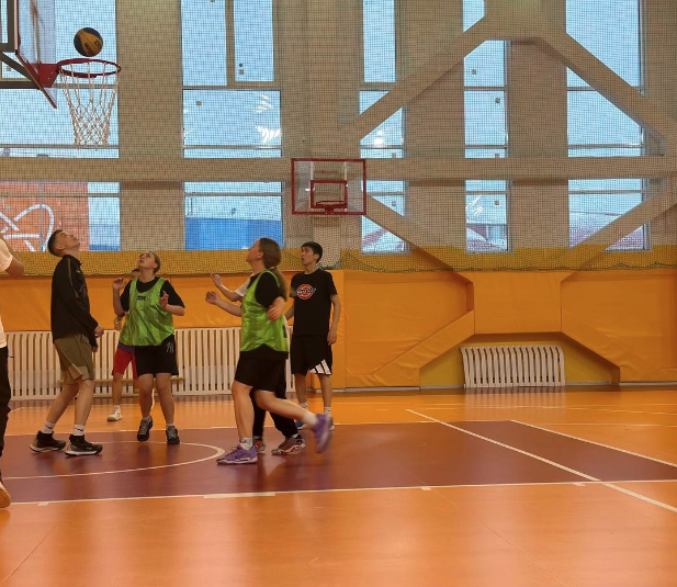 Фото с официальной страницы школы ВКонтакте