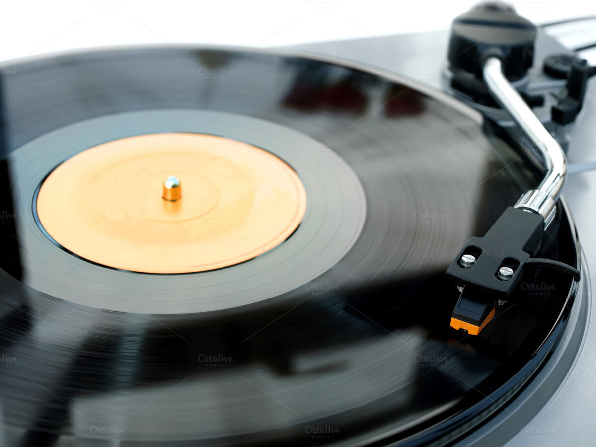 Удельная виниловые пластинки. Пластинки винил на блошином рынке. Пластинки на удельной. Пластинки с блошиного рынка. Vinyl на рынке.