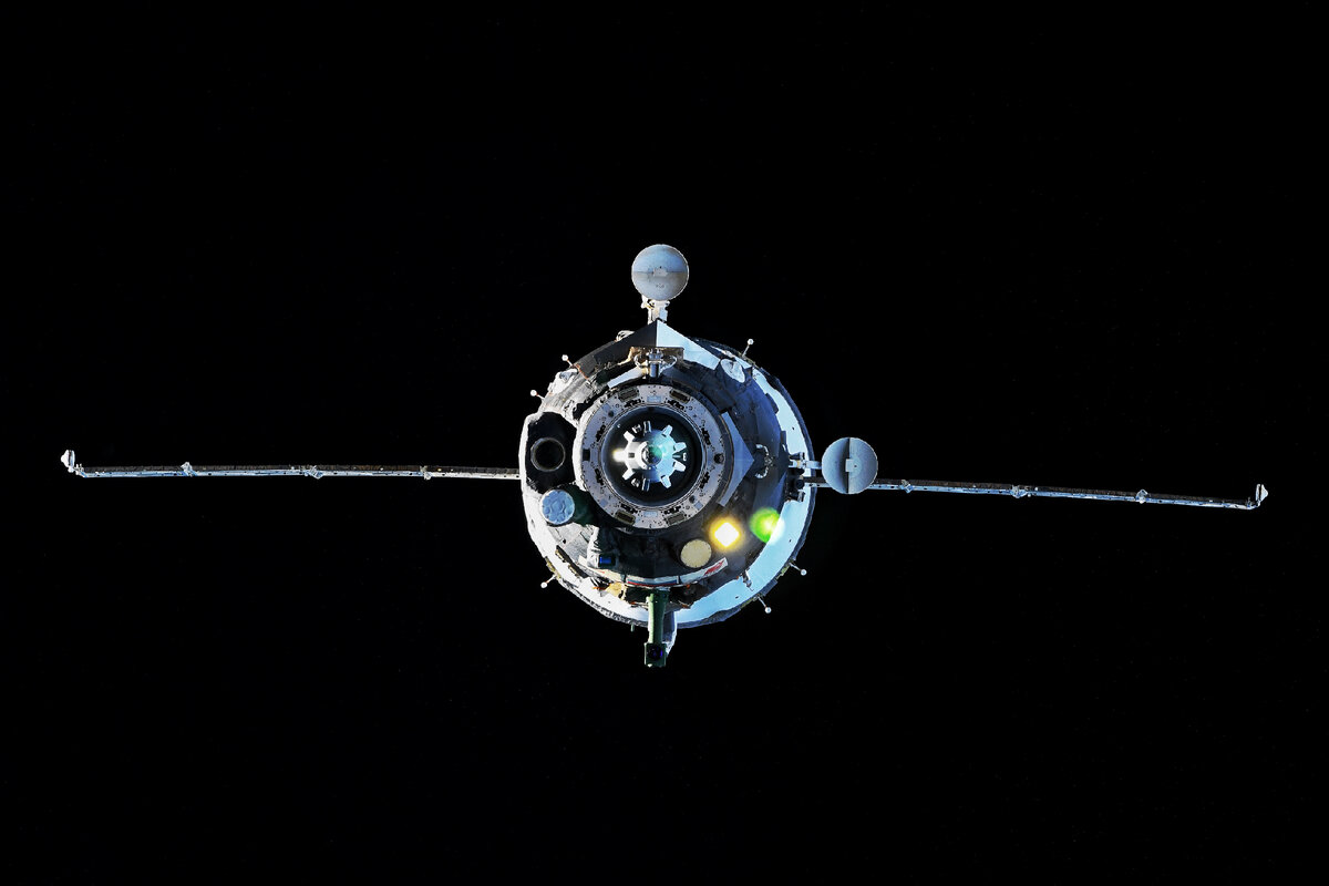 Космический корабль «союз». Советские космические аппараты. Орбита союз. Стыковка союз аполлон. Атмосфера роскосмос.