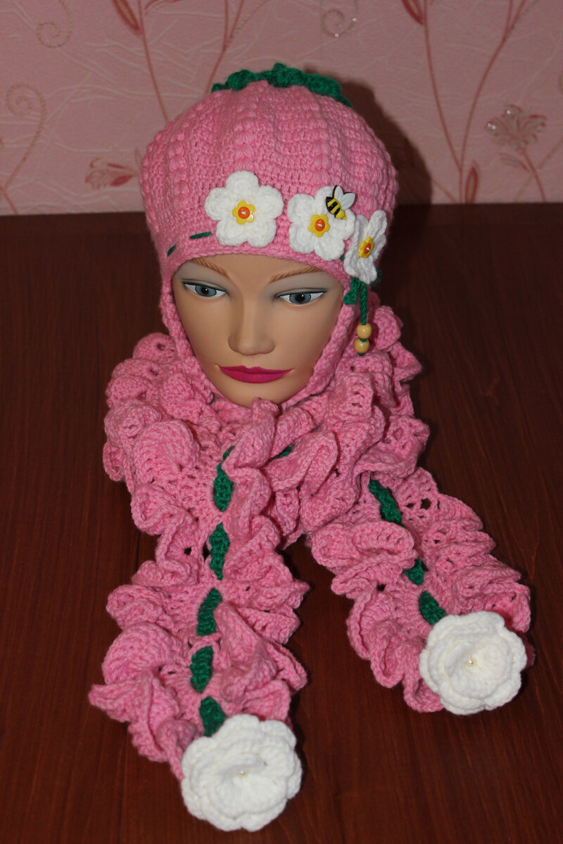 шапка крючком для девочки. детские вязаные шапки. детская шапка крючком. детские вязаные шапки. шапочка для малыша крючком.