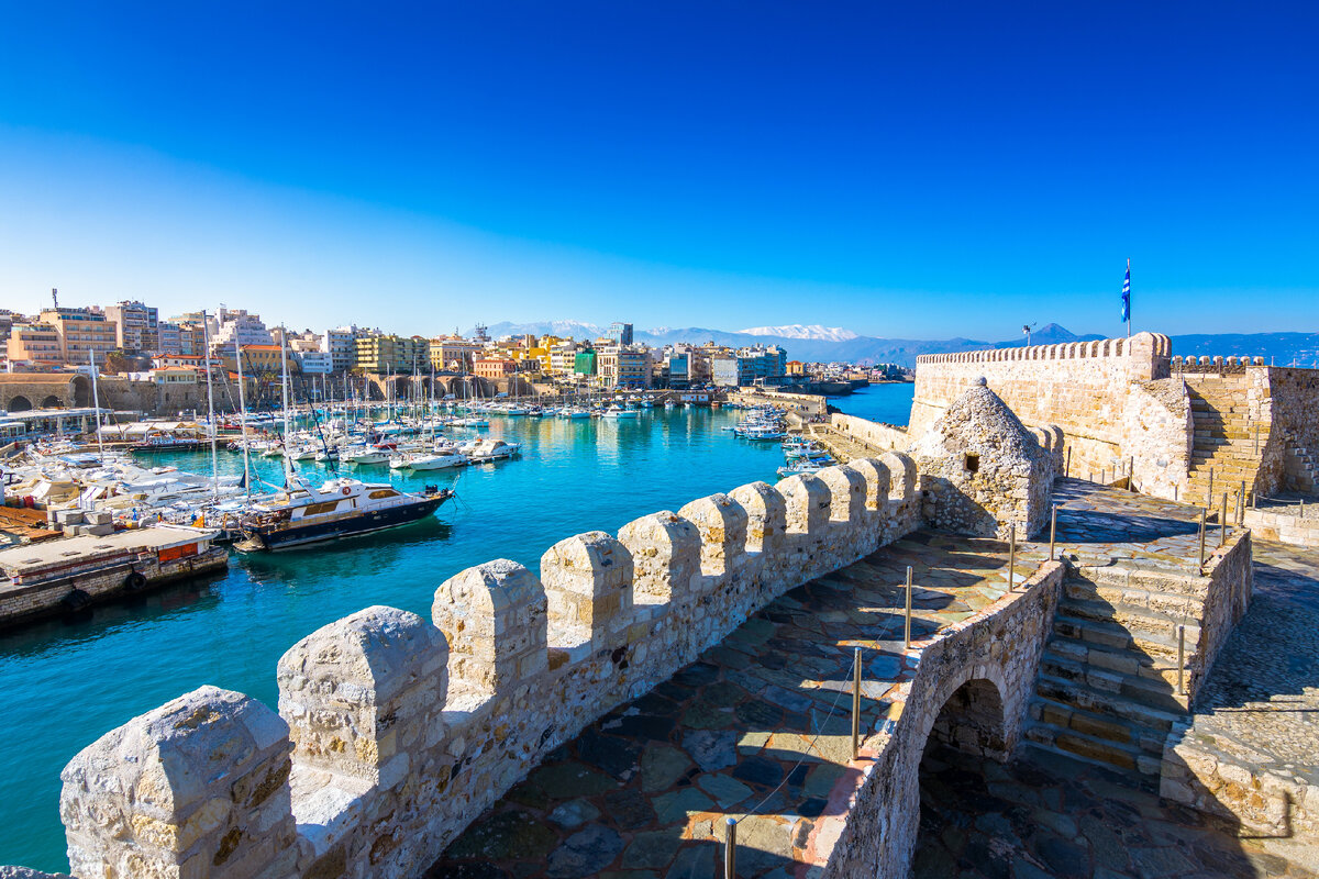 Венецианская гавань Ираклион. Ираклион Крит. Крит столица Ираклион. Гераклион остров в Греции.