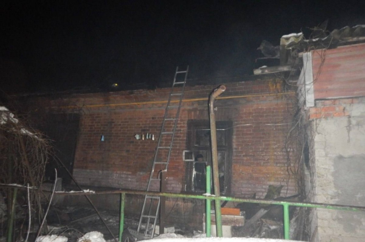    На Кубани при пожаре в частном доме погибла семейная пара