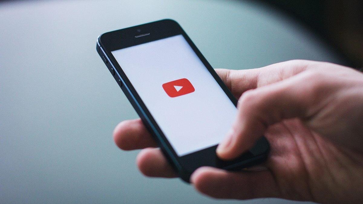    Приложение YouTube на телефоне:Pixabay