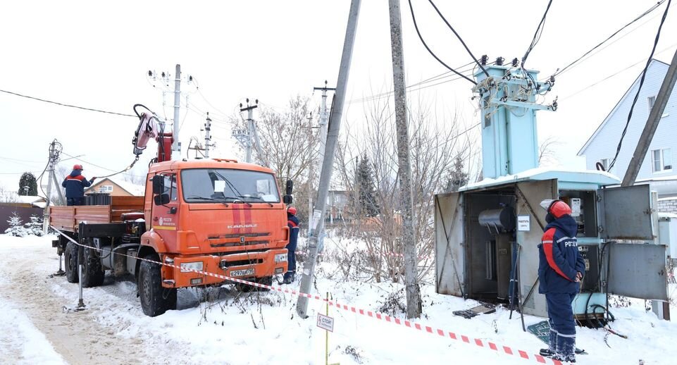 Категории электроприемников по надежности электроснабжения. Категории надёжности приёмников электроэнергии по электроснабжению. Надежность электроснабжения объектов. Категории надёжности электроснабжения потребителей. Категории потребителей по степени надежности электроснабжения.