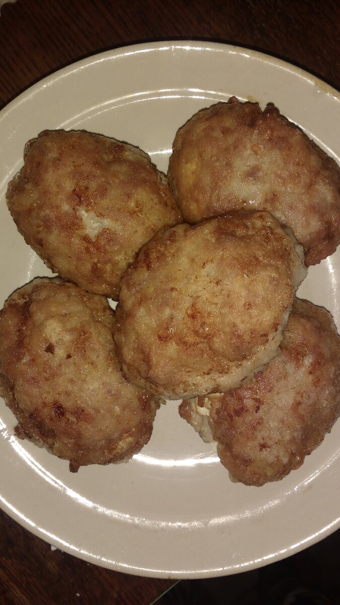 Если в фарш для котлет добавить нитритную соль. Жидкий фарш. Фарш готовый для котлет. Добавить крахмал в фарш для котлет. Добавить крахмал в фарш для котлет.