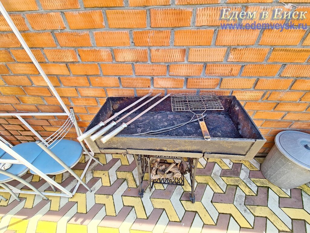 ейск отдых в июле. ейск частный сектор кропоткина 56 фото. ейск развлечения 2021. ейск автокемпинг. белгород 64 год частный сектор улица чапаева.