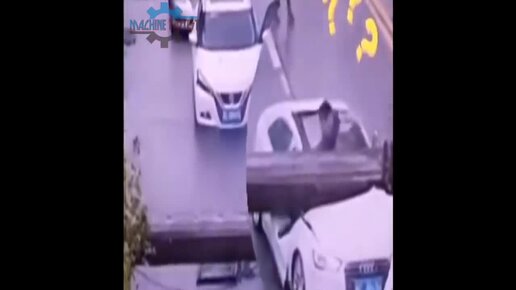 Поиск неисправностей монитора. Вздутые конденсаторы на мат плате. Электроника и наноэлектроника. Вздутая батарея в телефоне. Сам вышедший из строя.