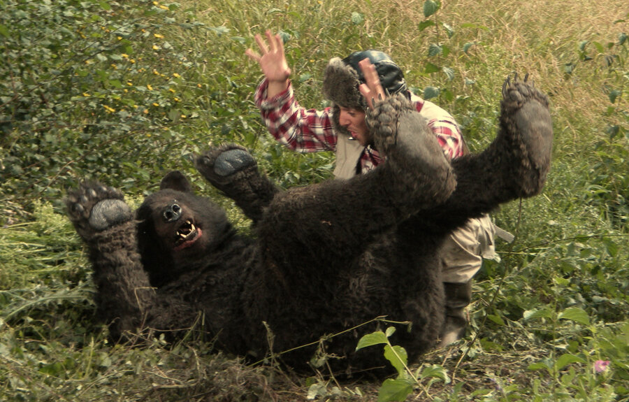 Тверичанин в нетрезвом виде напал на дикого зверя