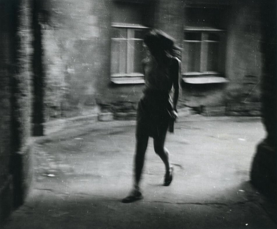 Ольга Корсунова «Девочка». 1973