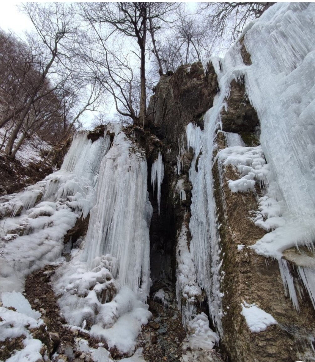 Эка-Чожинский водопад. Верхняя Балкария водопад. Эка-Чожинский водопад фото.