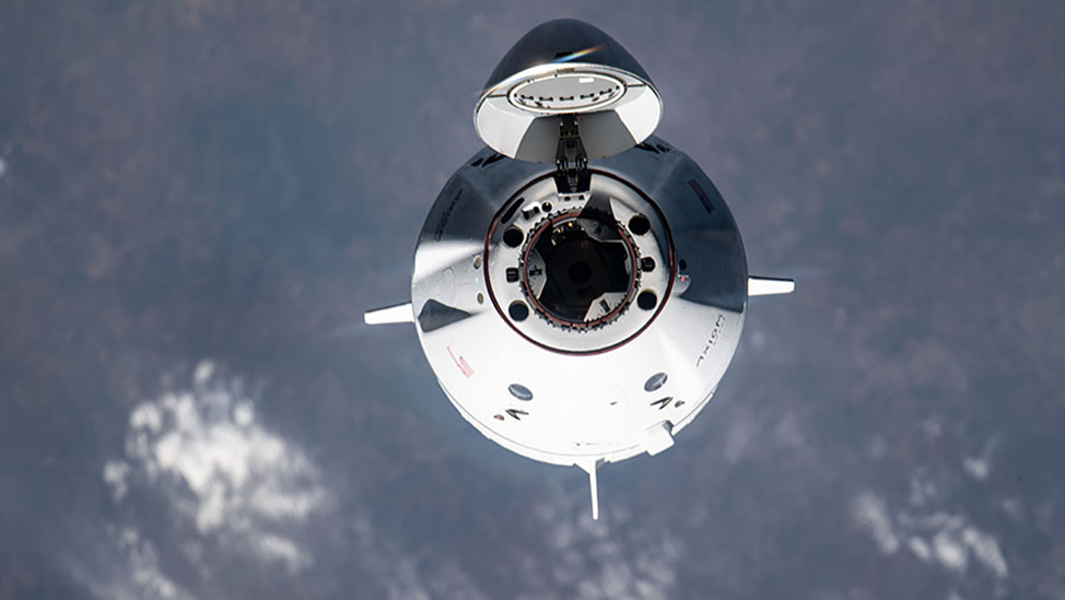 космонавт салижан шарипов первый полет. мкс в телескоп. модуль заря мкс. мкс 10 20. стыковочный модуль пирс.