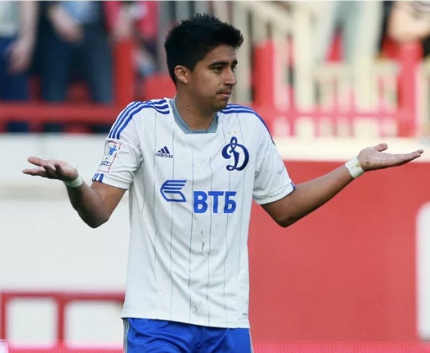 Кристиан Нобоа в составе "Динамо".