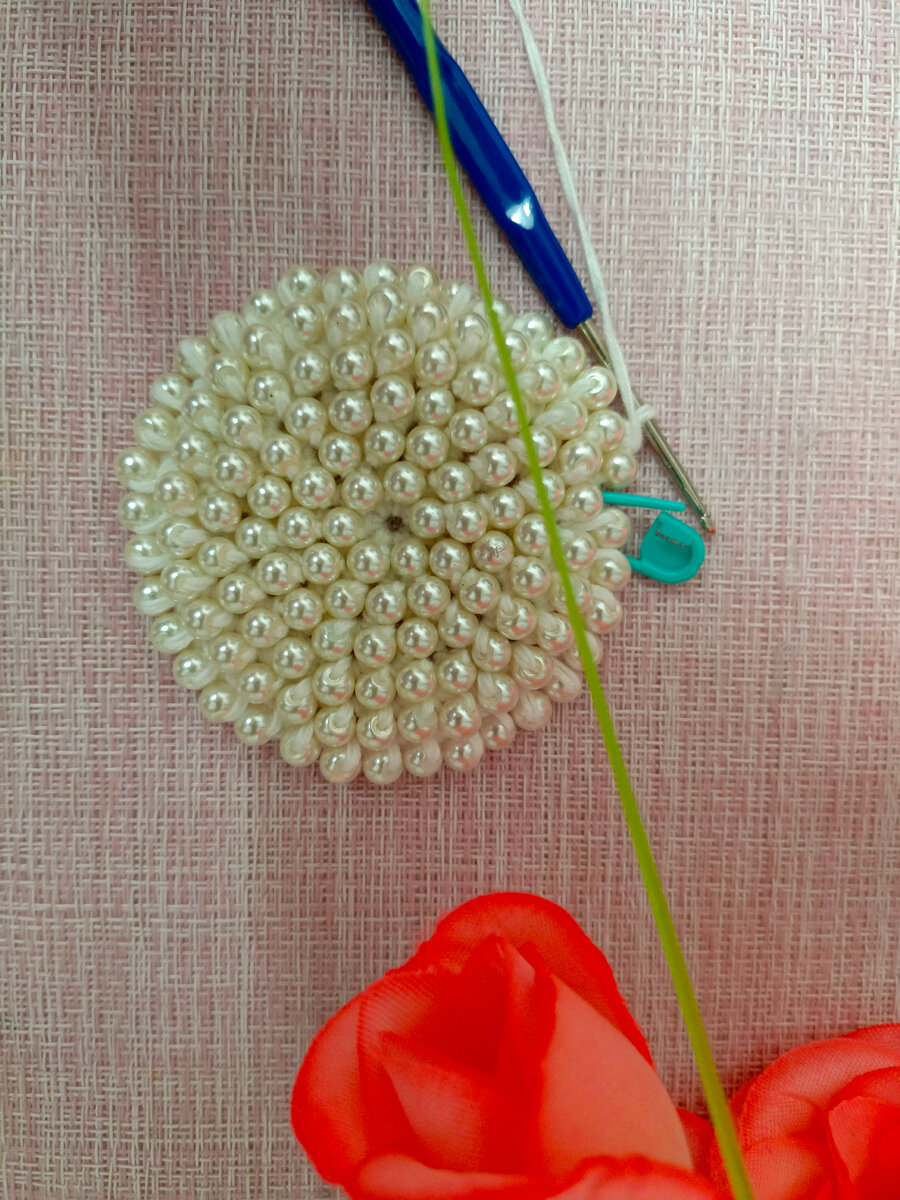 Начало, крючок 2,5. Пришлось распустить закручивалось.