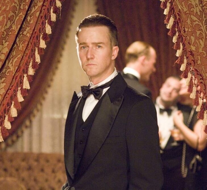 человек массой 70 кг бегущий со скоростью 6 м/с догоняет. человек массой 70 кг бегущий со скоростью. человек массой 60 кг бежит со скоростью 3 м/с. вес бегуна. конькобежец бросает камень со скоростью.